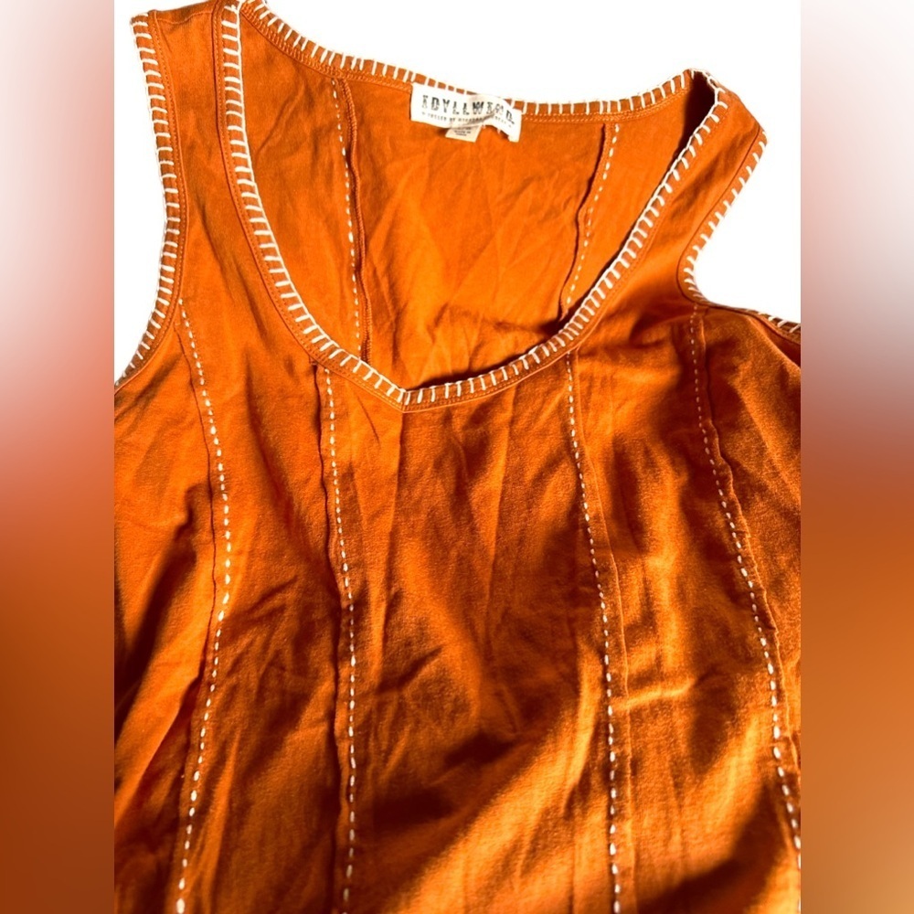 Idyllwind by Miranda Lambert large tumeric colored tank top with topstitch EUC